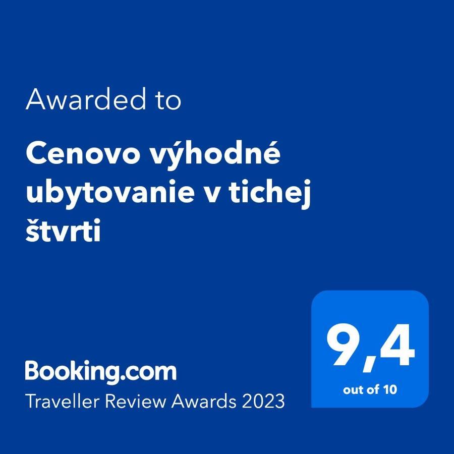 Cenovo výhodné ubytovanie v tichej štvrti Villa Snina Esterno foto